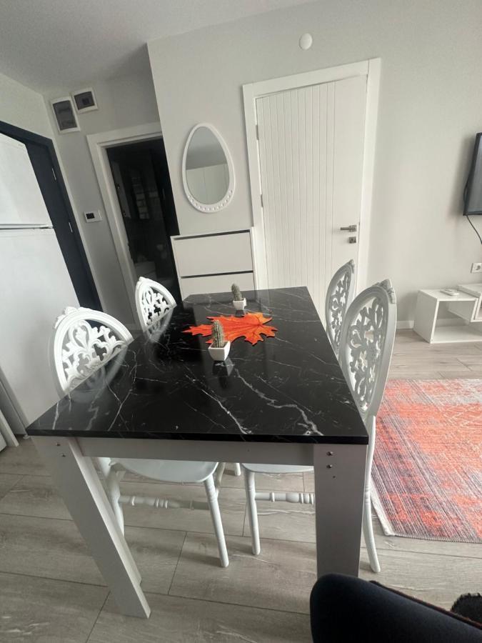 Havalimani Ve Avm Yakini Havuzlu Lux1+1 Ozel Fiyat Appartement *